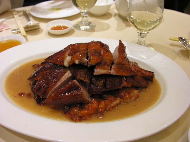 【香港中環美食】鏞記：香港傳奇餐廳，被評為世界十五大食府而爆紅，燒鵝是招牌 63 (推薦) @貓大爺