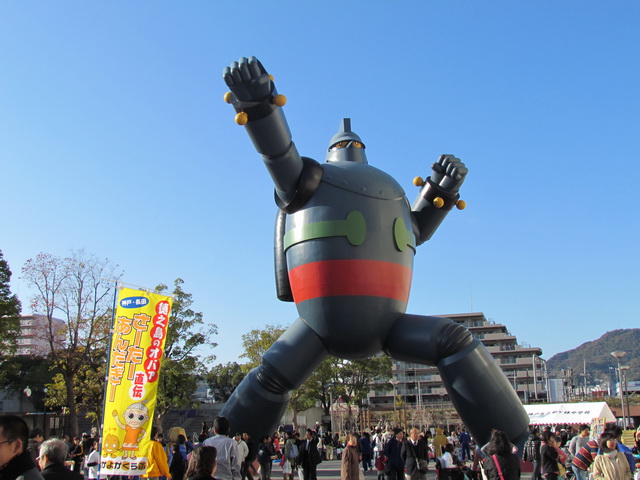 【日本神戶旅遊】鐵人28：橫山光輝的巨大機器人矗立神戶新長田！1312 @貓大爺