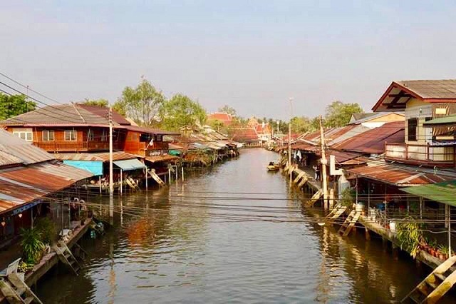 【泰國沙慕頌勘府旅遊】安帕瓦水上市場 Amphawa Floating Market：泰國特色水上市場 3700 @貓大爺