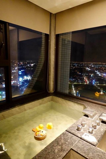 【宜蘭羅東住宿】村却國際溫泉酒店：宜蘭唯一高空景觀酒吧、80坪總統套房、每間房間都有雙湯池，羅東住宿首選 4000