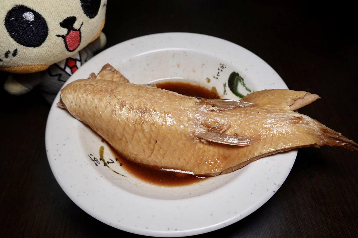 【台中美食】鮮魚鱻蝦仁飯：米其林必比登，標榜台南口味的新鮮虱目魚料理與蝦仁飯 4648