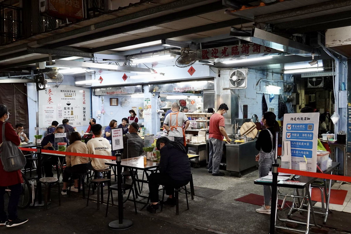 【台北南機場夜市美食】來來水餃：名氣大是否真的好吃？還有神秘的老闆女兒之謎 5998