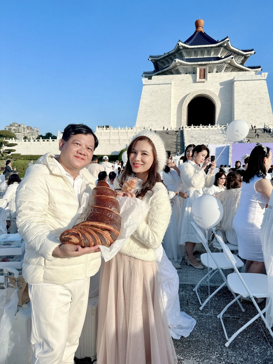 台北國際白色野餐派對